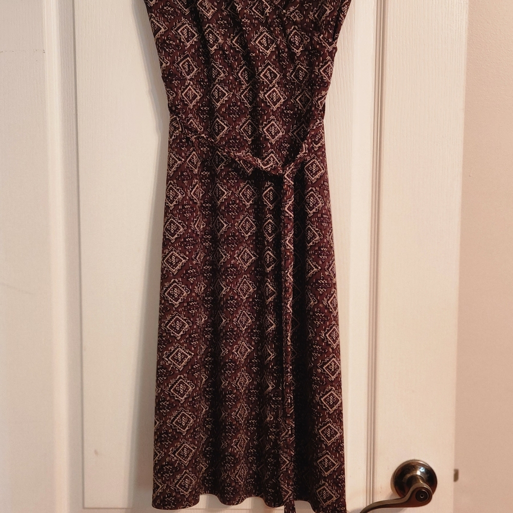 Loft Dress - Picture 4 of 4